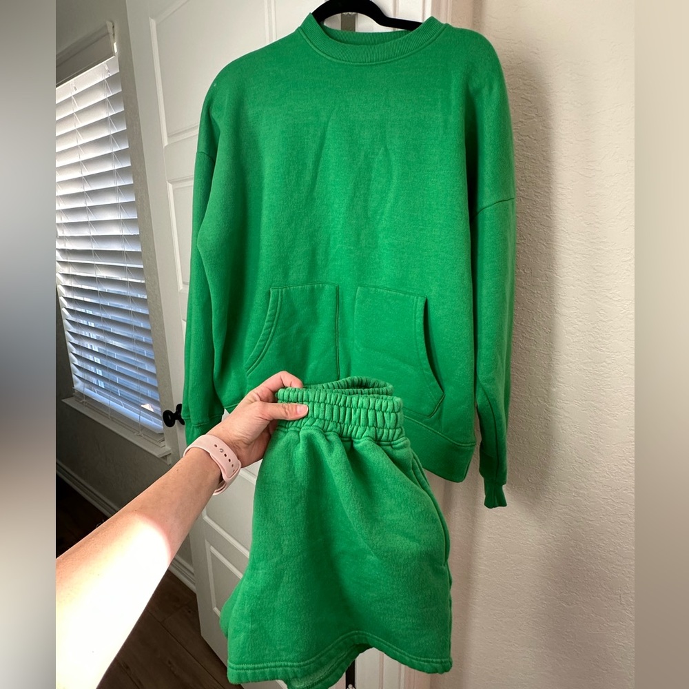 Green Sweat Set